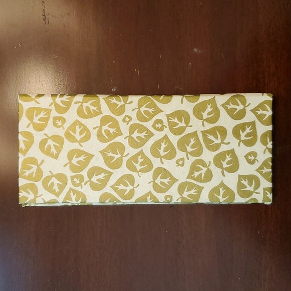 NWOT Journal with goldfoil cover and back, blank recycled paper - Picture 3 of 3